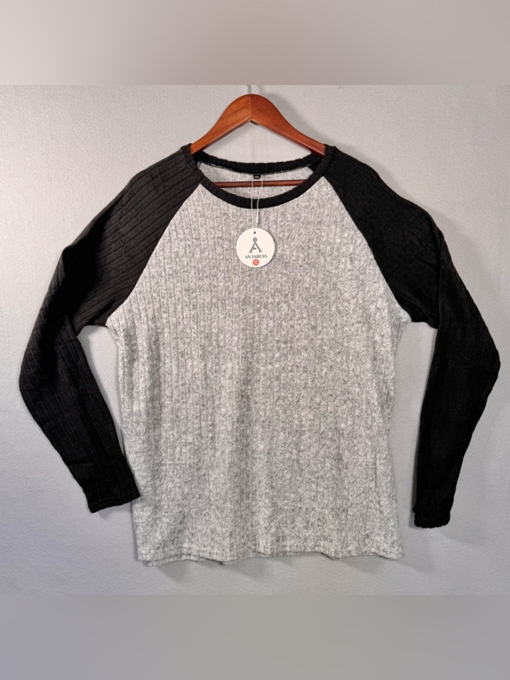 Anrabess Women's Grey and Black Raglan Long Sleeve Top
